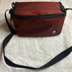 Nixon Burgundy Insulated Lunch Bag