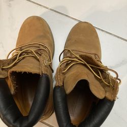 Timberland Women's 6-Inch Premium Waterproof Nubuck Leather Boots Wheat Size 8.5