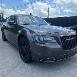2019 Chrysler 300 