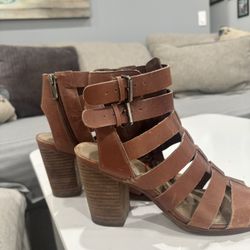 Vince Comuto Sandals