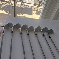 Titleist Ap2 irons 