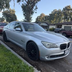 BMW 750i 