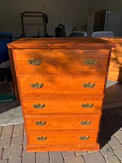 Dresser