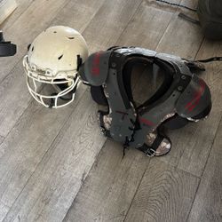 Riddell shoulder Pads & Shutt Helmet 