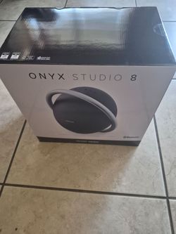 Harman Kardon Onyx Studio 8 Speaker Brand New Sealed
