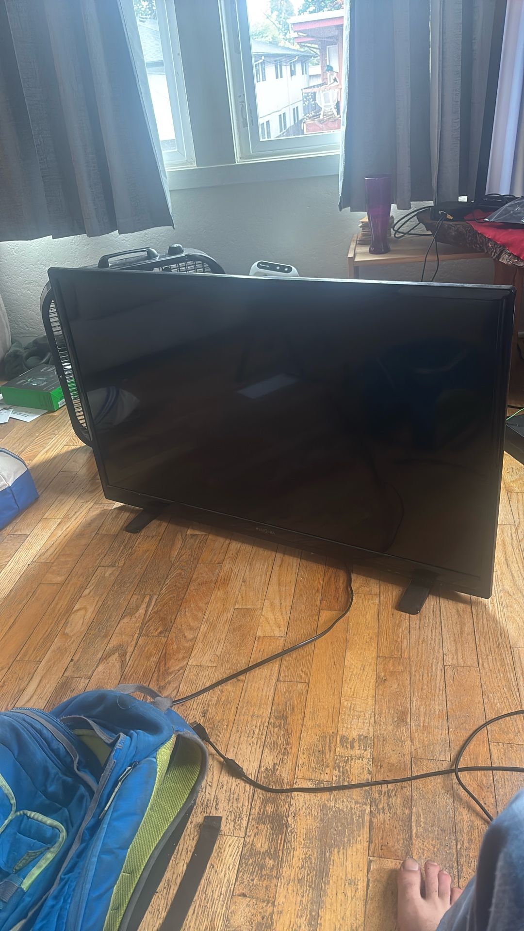 Insignia 42 Inch Tv