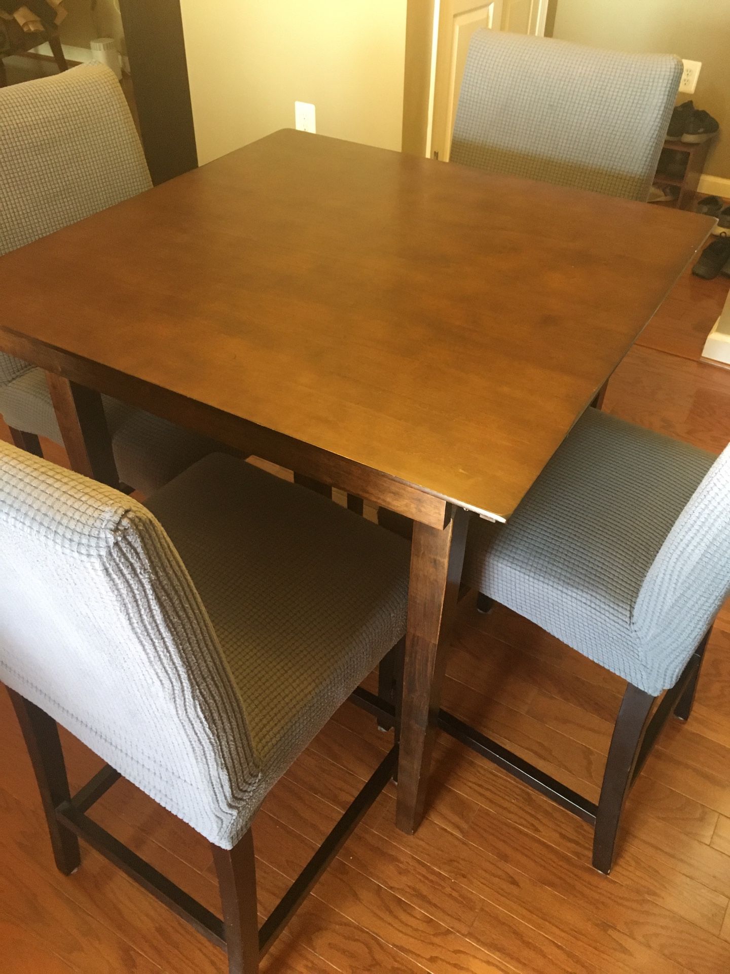 Full Dining Set