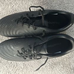 Size 7 Nike Soccer Cleats