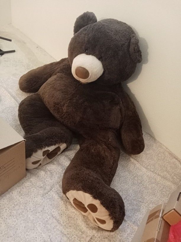 Giant Teddy Bear