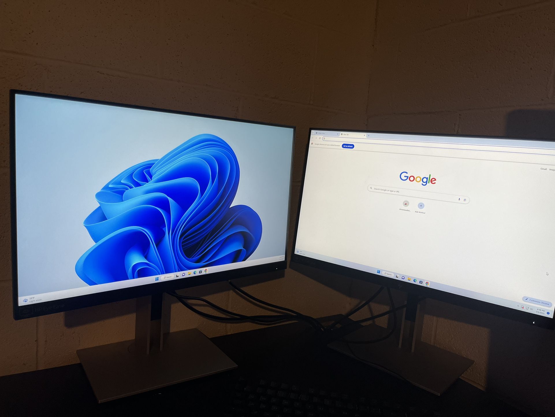Dual Hp Monitors