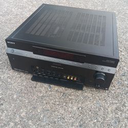 Sony DA7100ES 7 Channel Digital Amplifier(Issues With Front Door- NO Remote)For Pick Up Fremont Seattle. No Low Ball Offers Please. No Trades 