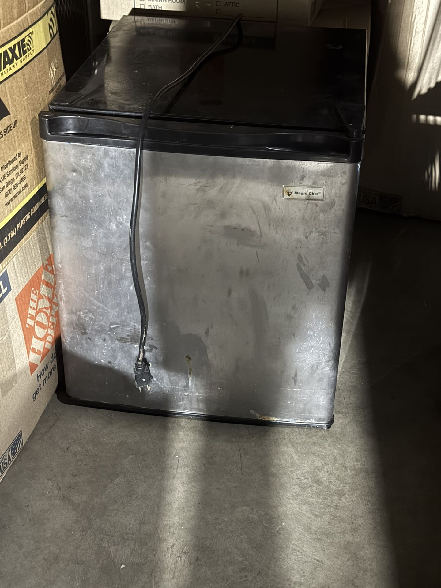 Mini Fridge Perfect Condition