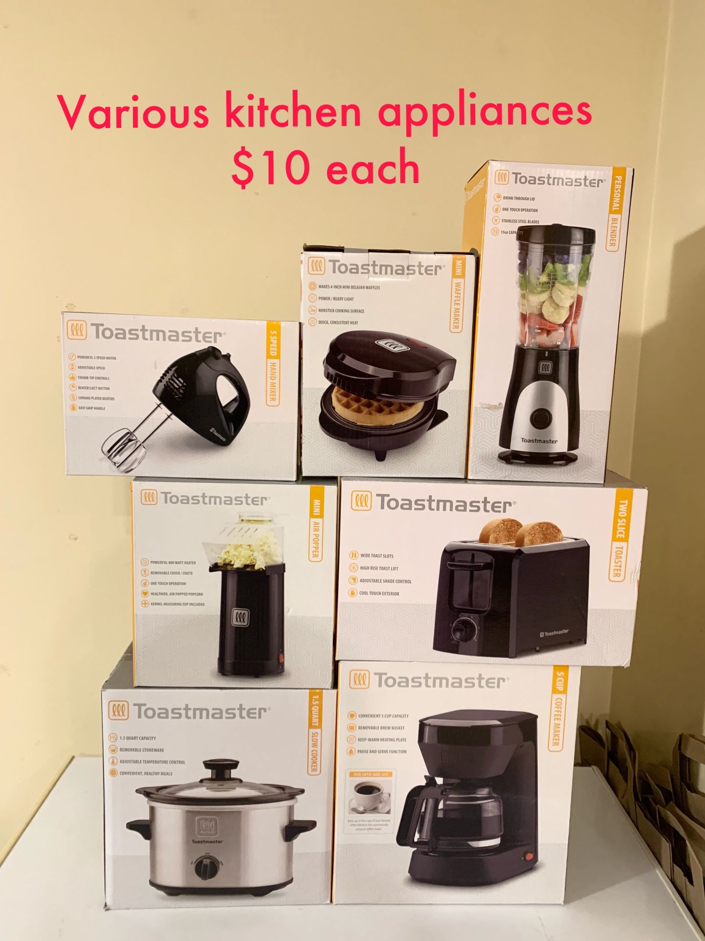 Various kitchen appliances $10-$12