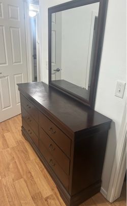 Dresser with Mirror