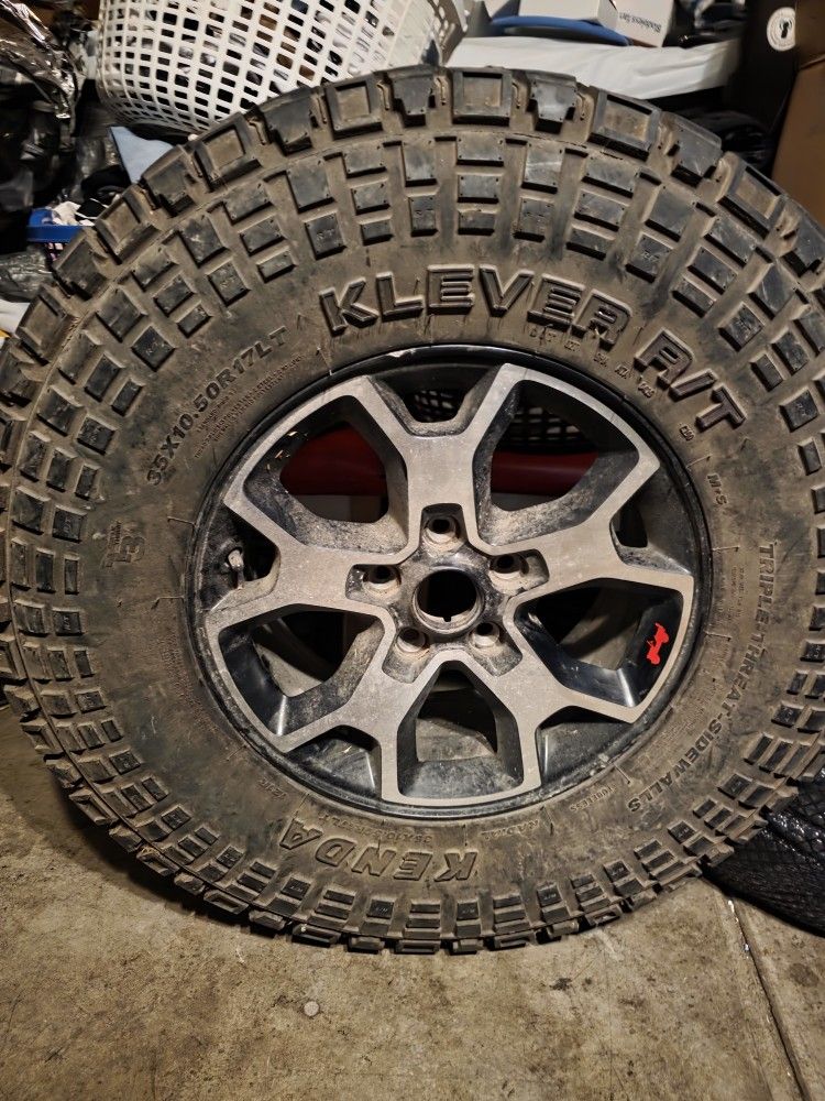 New Tire And Rim For JEEP