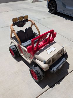 Power Wheel Jurassic Park Jeep