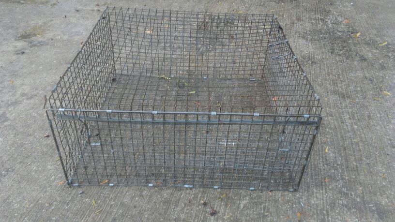 Outdoor animal cage