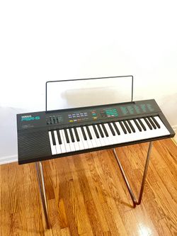 Yamaha PSR-6 Portable Keyboard with Cord and Cover