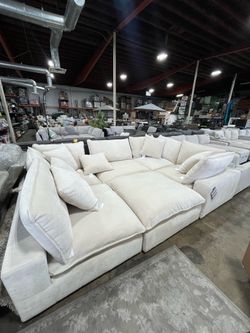 Sereen 6-piece fabric modular sectional couch  from Costco
