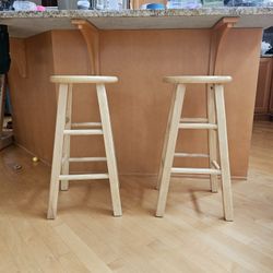 4 Wooden Stools 