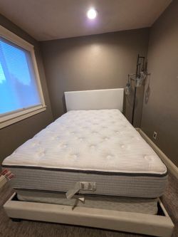 Full size bed with Beautyrest mattress
