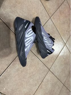 Yeezy 700