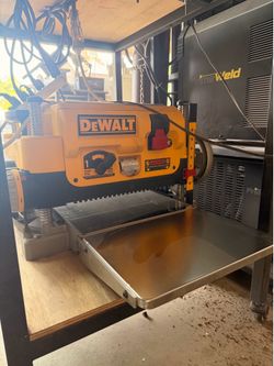Dewalt 735 Planer