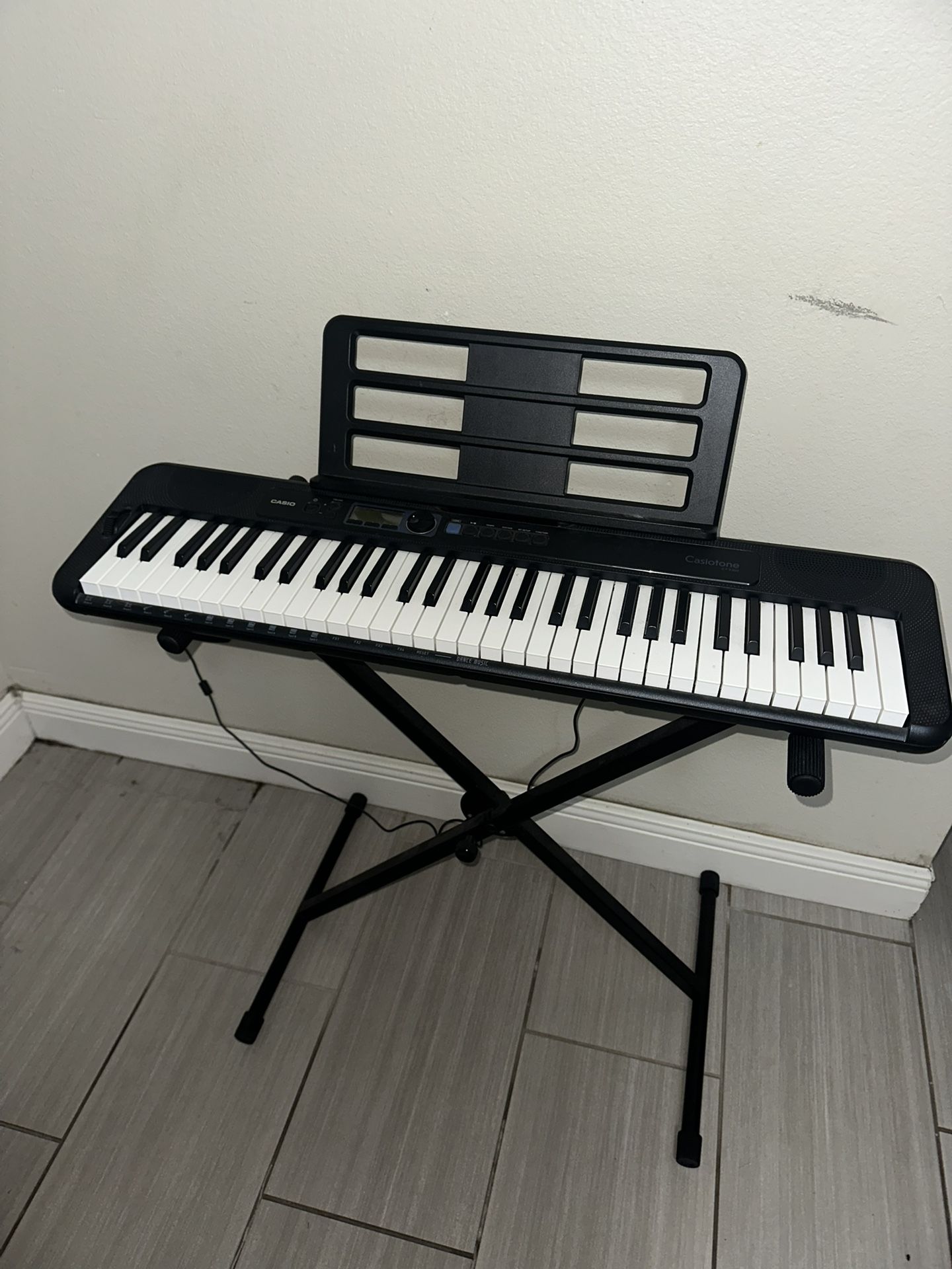 Casio CT-S300