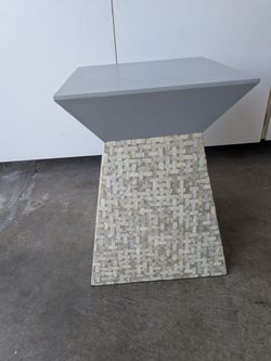 Small table stand