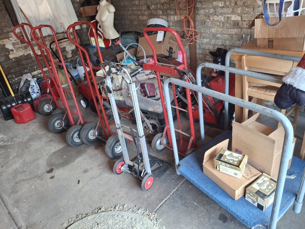 HAND CARTS AND PUSH CART