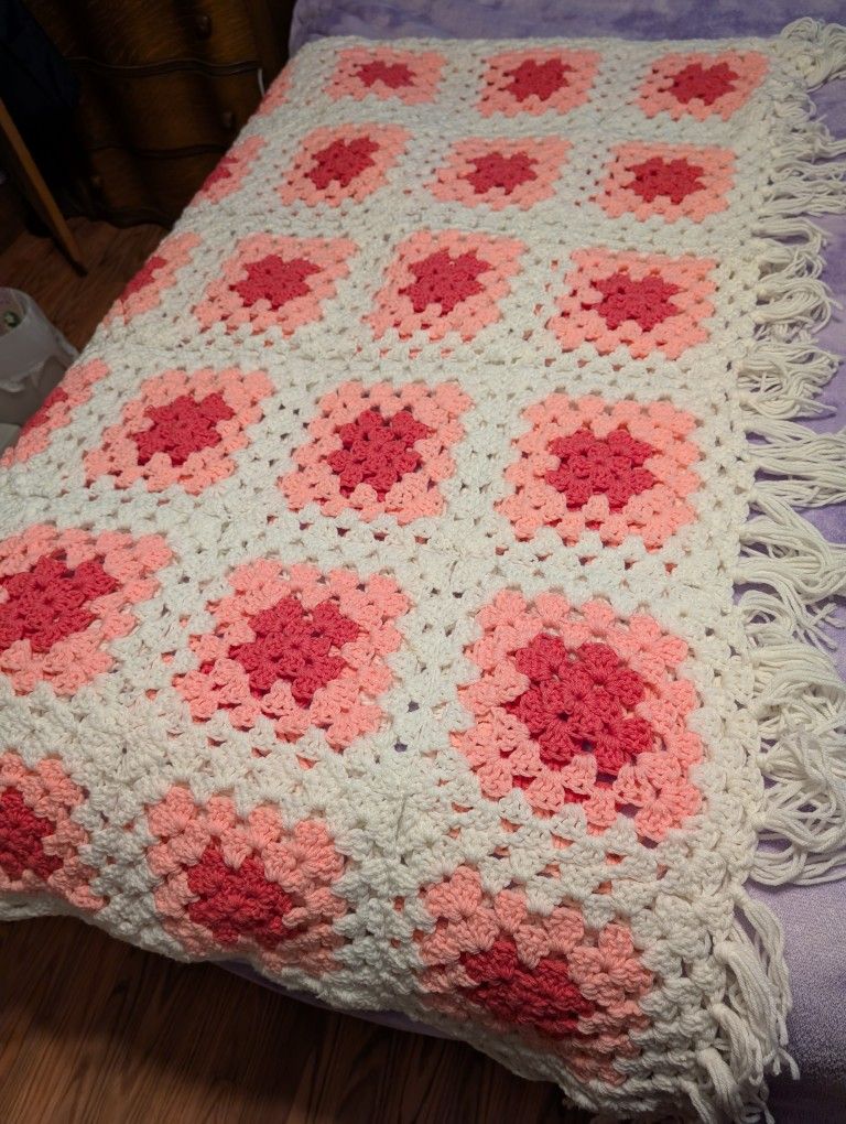 55"x90" Beautiful New Handmade Throw