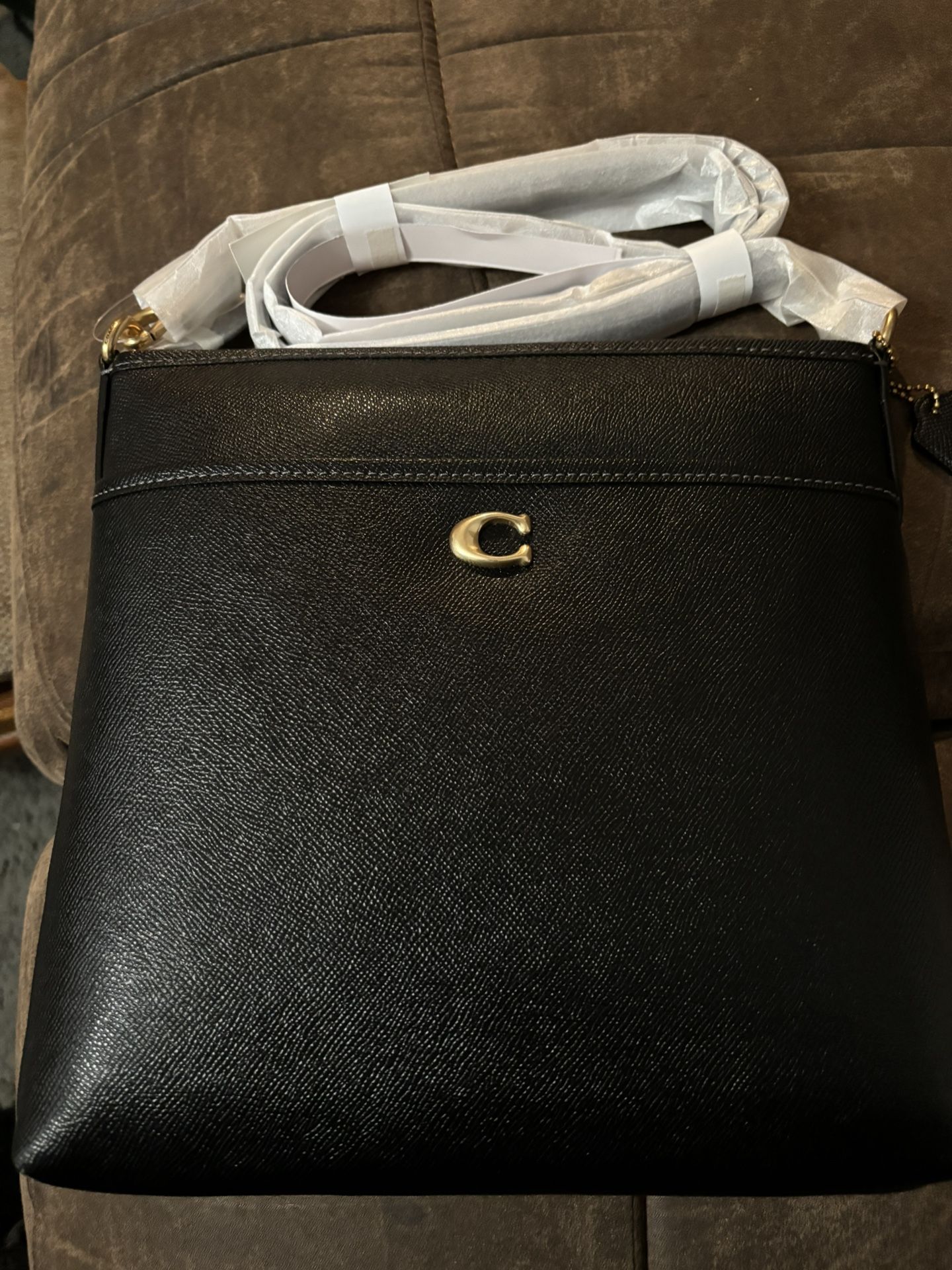 Women’s Leather Kitt Messenger Bag Name Brand