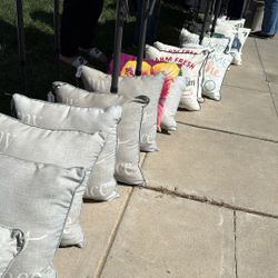 Decorative Pillows 