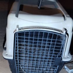 Medium Pet Kennel