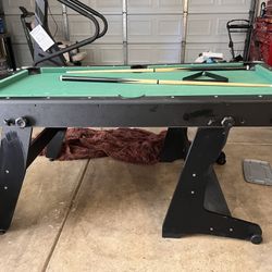 Small Foldable Pool Table 