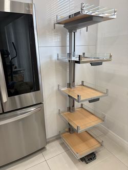 Pantry Pull Out System.