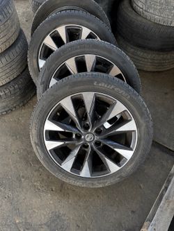 2016-2019 Nissan Sentra SR 17” OEM Wheels & Tires Set