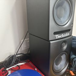 Dj Equipment 