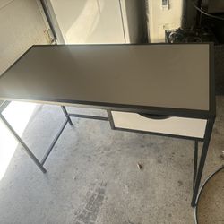 Basic Gray Desk With Drawer
