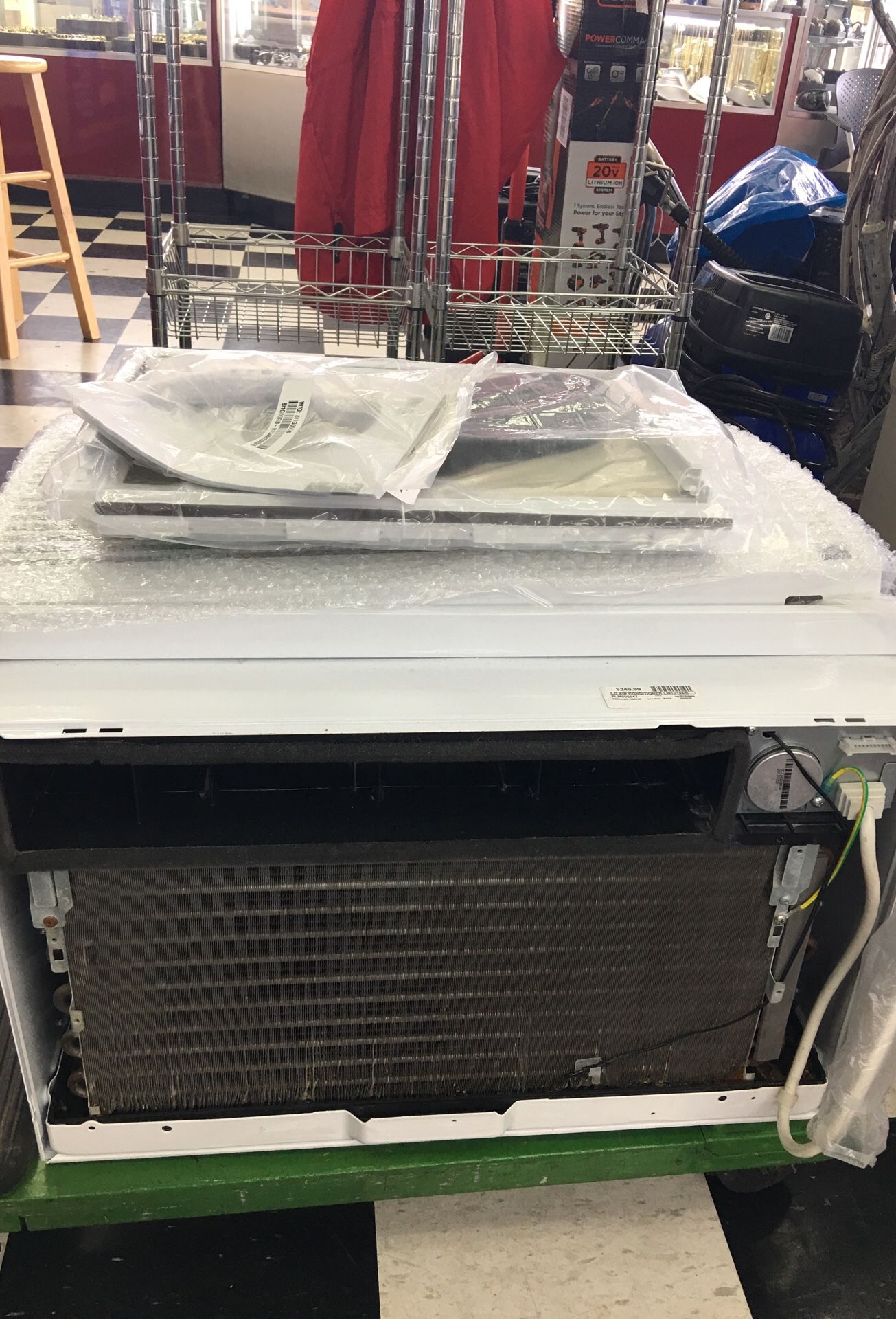 LG window air conditioning like new