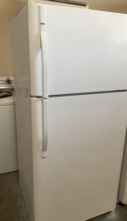 Kenmore Top Mount White Fridge
