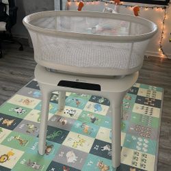 4moms Bassinet Used