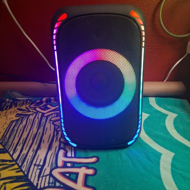15inch ONN Wireless Speaker With Bluetooth/FM Radio&LED Lighting5