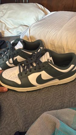 Nike dunk low vintage green
