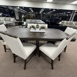 7 Pc Dining Table 