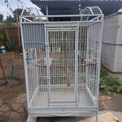 Bird Cage 🐦 🦜  Or  Reptiles