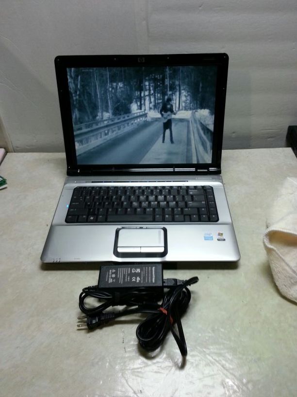HP Pavilion dv6000 Intel Celeron Laptop. 2GB RAM 160GB Hard drive. NEW Battery. Charger. 1 Month Warranty