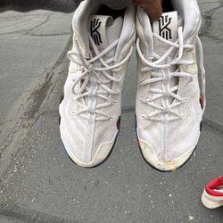 Men’s Size 12 Jordans/ Basketball Shoes 