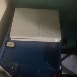 Xbox One S  1tb