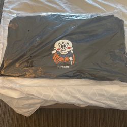 Supreme Hooded sweater 